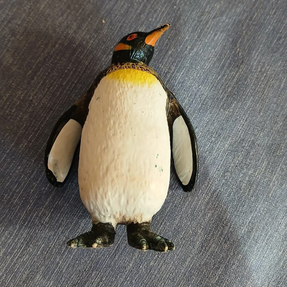 Emperor Penguin animal 3.5